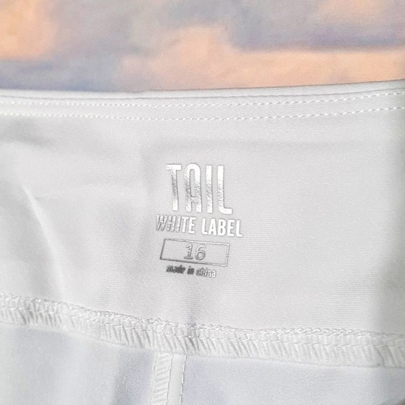 Tail White Label Shorts Size‎ 16 NWT - Picture 2 of 5